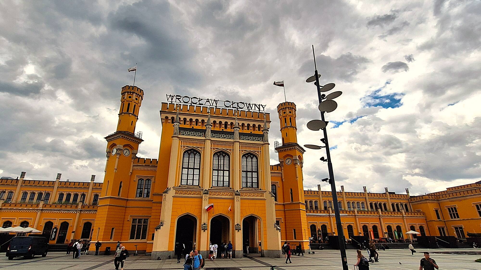 Wrocław — panorama miasta o zachodzie słońca